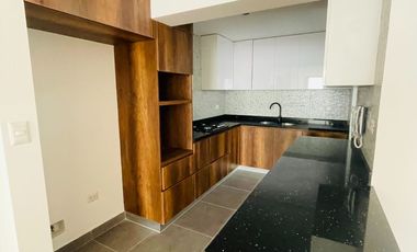 Flat De Estreno - Zona Exclusiva Surco - Vista Al Parque
