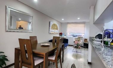 Descubra la combinación perfecta de comodidad, estilo y naturaleza en esta espectacular casa de 100 metros cuadrados en Cota, Cundinamarca . Completam