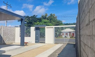 Casa en venta en Santa Ana Manabi Ecuador