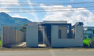 Casa en venta en Santa Ana Manabi Ecuador