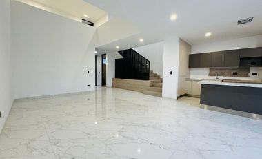 CASA EN VENTA AL NORTE VIÑA ANTIGUA AGS