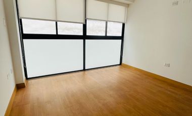 ¡Exclusivo Tríplex En Surco Con Terraza Y Vista Interior!