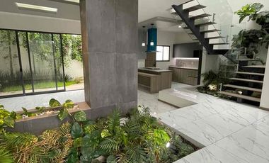 *Casa En Venta 4 Recámaras En Vistas Altozano Primeros Cotos*