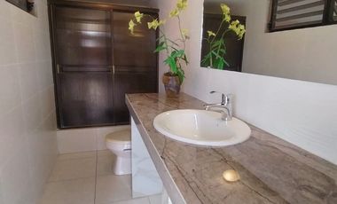 ¡Casa de venta en La Saiba Guayaquil!