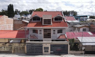 CASA RENTERA 5 DEPARTAMENTOS - TOTORACOCHA -CUENCA