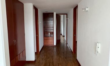 Casa en RENTA EN BOSQUES DE ANGELOPOLIS excelente iluminación y distribución