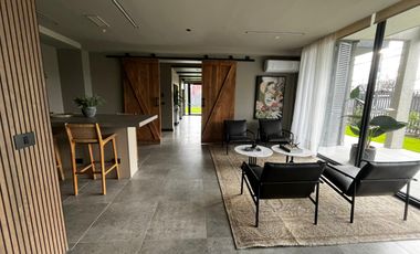 SE ARRIENDA DEPARTAMENTO 2D2B + ESCRITORIO - METRO VICENTE VALDES