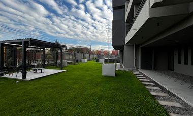 SE ARRIENDA DEPARTAMENTO 2D2B + ESCRITORIO - METRO VICENTE VALDES