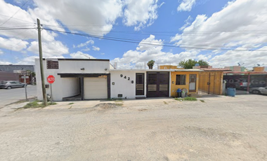 Casa en Calle San Jorge, Villas de San Miguel, Nuevo Laredo, Tamps. ¡NO CRÉDITOS!