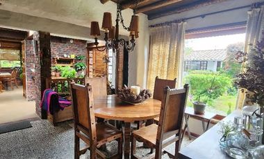 ¡Inversión Única en Chía! Espectacular Finca con 4 Casas y Vista Panorámica en Vereda Cerca de Piedra ¡Atención inversionistas y familias que buscan u