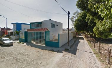 C. GAVILÁN, PARAÍSO SALAGUA, C.P. 28650, MANZANILLO, COLIMA.