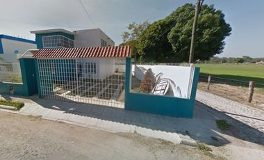 C. GAVILÁN, PARAÍSO SALAGUA, C.P. 28650, MANZANILLO, COLIMA.