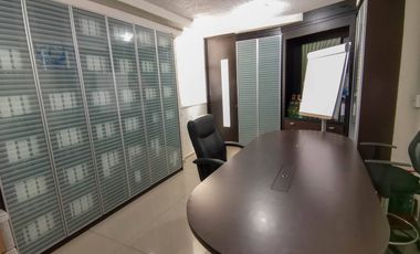 Edificio en renta en Metepec en la purísima ideal para oficinas amplias.