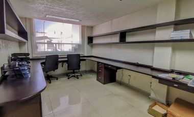 Edificio en renta en Metepec en la purísima ideal para oficinas amplias.