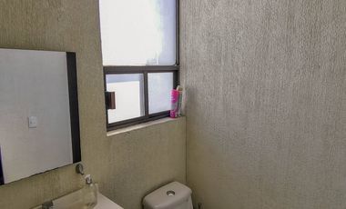 Edificio en renta en Metepec en la purísima ideal para oficinas amplias.