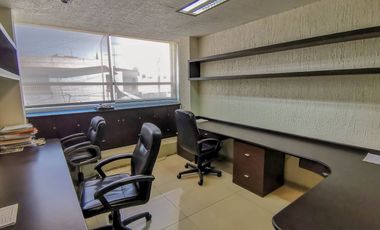 Edificio en renta en Metepec en la purísima ideal para oficinas amplias.