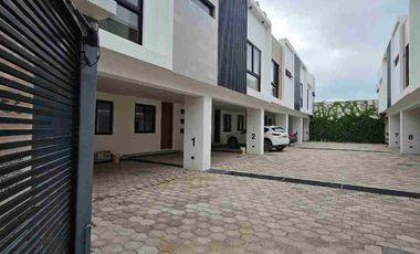 VENTA DE CASA EN ZONA NUEVA GALICIA, ZAPOPAN SUR