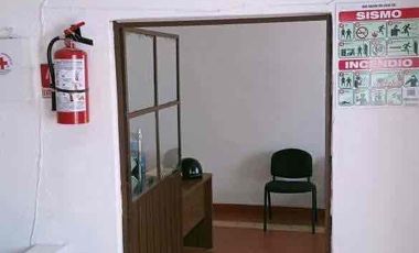 OFICINA / CONSULTORIO EN RENTA AV. TATA VASCO