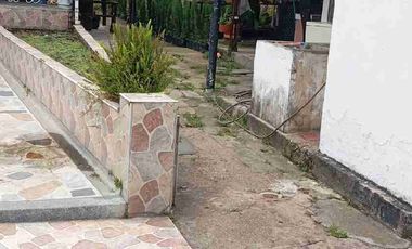 DE VENDE CASA LOTE EN FUSAGASUGA VIA CHINAUTA UBICADA SOBRE VIA PRINCIPAL