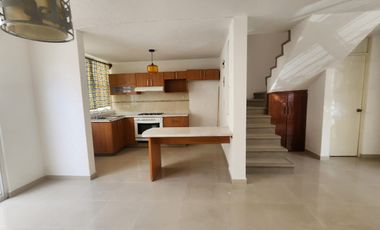 Venta casa dentro de fracc privado mision san diego