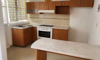 Venta casa dentro de fracc privado mision san diego