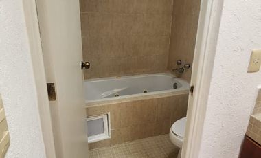 Venta casa dentro de fracc privado mision san diego