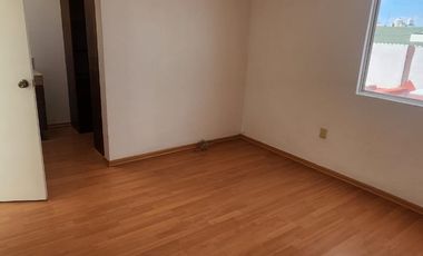 Venta casa dentro de fracc privado mision san diego