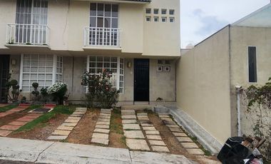 Venta casa dentro de fracc privado mision san diego