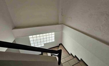 Edificio en Renta sobre 25 Poniente, Col. Los Volcanes – Ideal para Oficinas, Negocio o Escuela