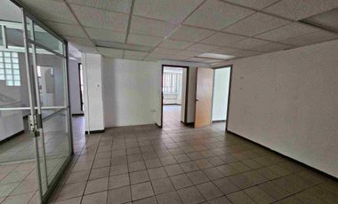 Edificio en Renta sobre 25 Poniente, Col. Los Volcanes – Ideal para Oficinas, Negocio o Escuela