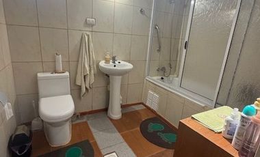 Se Vende sitio con 2 cabañas y 2 departamentos en Horcón, Puchuncaví.