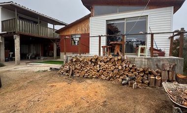 Se Vende sitio con 2 cabañas y 2 departamentos en Horcón, Puchuncaví.