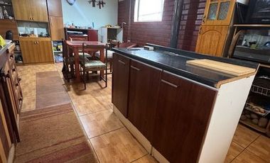 Se Vende sitio con 2 cabañas y 2 departamentos en Horcón, Puchuncaví.