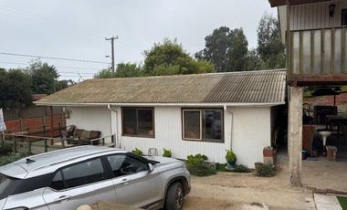 Se Vende sitio con 2 cabañas y 2 departamentos en Horcón, Puchuncaví.