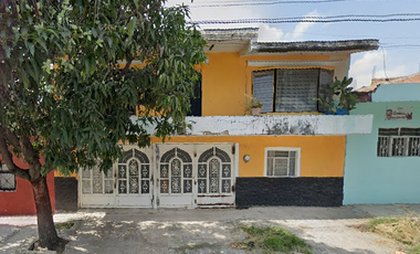 Casa en Venta Oblatos Poniente Guadalajara Jalisco Adjudicada