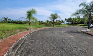 Lote de 570 m2 en la Urbanización Playa Escondida en el cantón Jama de la provincia de Manabí, Ecuador