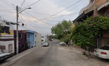 Casa en Venta Balcones del Cuatro Guadalajara Jalisco Adjudicada