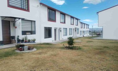 Casa dos habitaciones, sin estacionamiento, Yaruqui