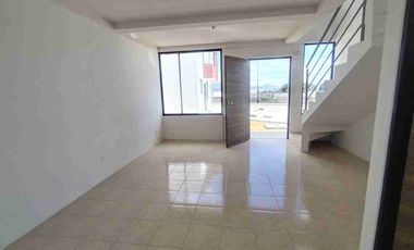 Casa dos habitaciones, sin estacionamiento, Yaruqui