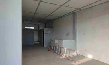 En Venta Casita de dos pisos construcción Nueva con Vista al Frente y al Río Nanay, Distrito de Punchana, Maynas, Loreto