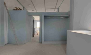 En Venta Casita de dos pisos construcción Nueva con Vista al Frente y al Río Nanay, Distrito de Punchana, Maynas, Loreto