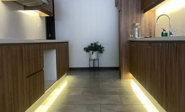 ¡En venta moderno departamento único en el sector vergel!