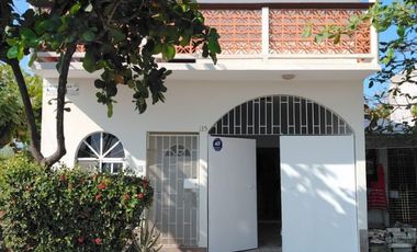 CASA EN EL FRACC. LAS PALMAS DEL COYOL