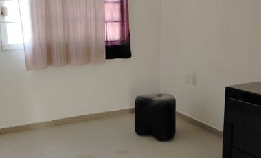 CASA EN EL FRACC. LAS PALMAS DEL COYOL