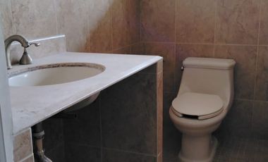 CASA EN EL FRACC. LAS PALMAS DEL COYOL