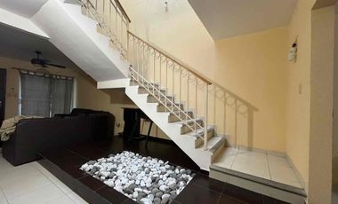 CASA EN RENTA AMUEBLADA Y CLIMATIZADA EN PRIVADA CON 3 RECÁMARAS, ALBERCA. CERCA DE PLAYAS Y PLAZAS EN BOCA DEL RÍO CON MTTO INCLUIDO $16,999