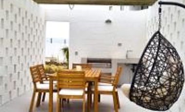 HERMOSO DEPTO. EN COND. EXCLUSIVO-BAHÍA INGLESA-AÑO CORRIDO