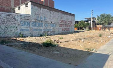 Se vende Terreno en esquina Bello Horizonte Av Los diamantes 240 m2