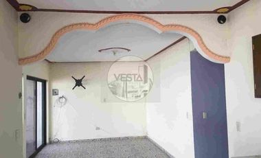 Casa en renta con 4 habitaciones, 2 más independientes, en Emiliano Zapata Col. centro, Morelos