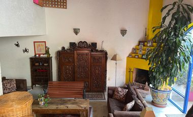 VENTA CASA ESTILO BARRAGÁN EN LA CALLE SANTIAGO, COL. LOMAS QUEBRADAS